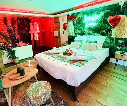 Serris Apartamento | Jungle Love avec Balnéo à 10 min de Disneyland Paris