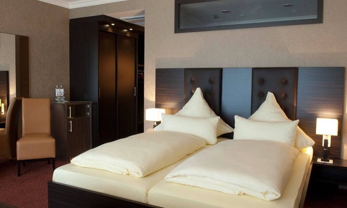 Loef Casa | Junior Suite-Halfboard BI - 2 P - Moselstern Parkhotel Krähennest