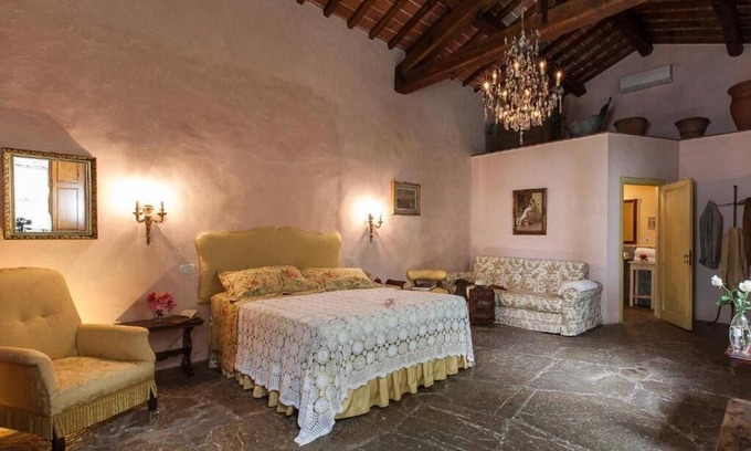 Sesto Fiorentino Apartamento | Junior Suite en villa renacentista con piscina cerca de Florencia