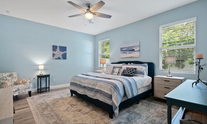 Jupiter Casa | “Jupiter Breeze” Beach Retreat! 4/2 newer home in center of beautiful Jupiter FL