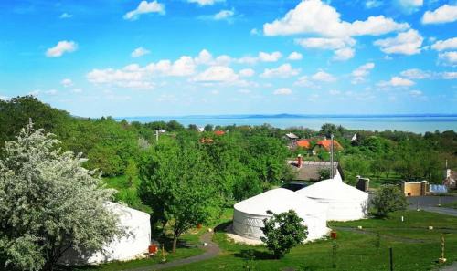 Balatongyorok Otro | Jurta Hotel Balatongyörök