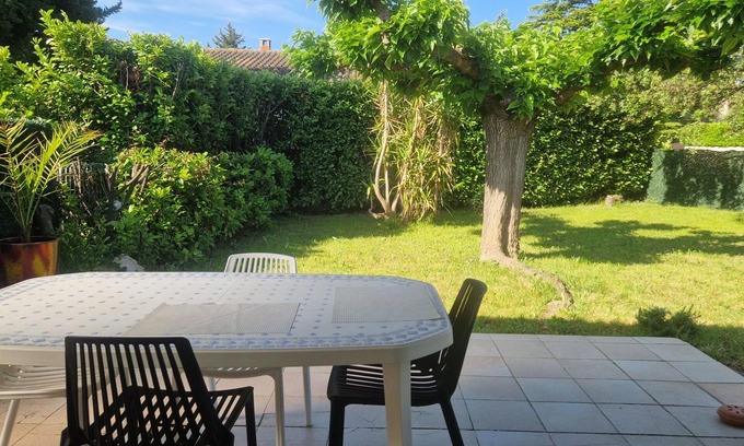 Sauveterre Casa | Just 10 minutes from Avignon! Country house in a haven of peace.