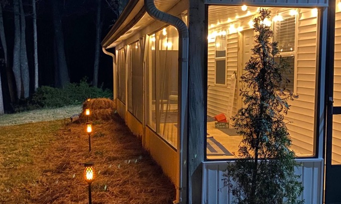 Easley Casa | Just 16 miles from Clemson & 12 miles from downtown Greenville.