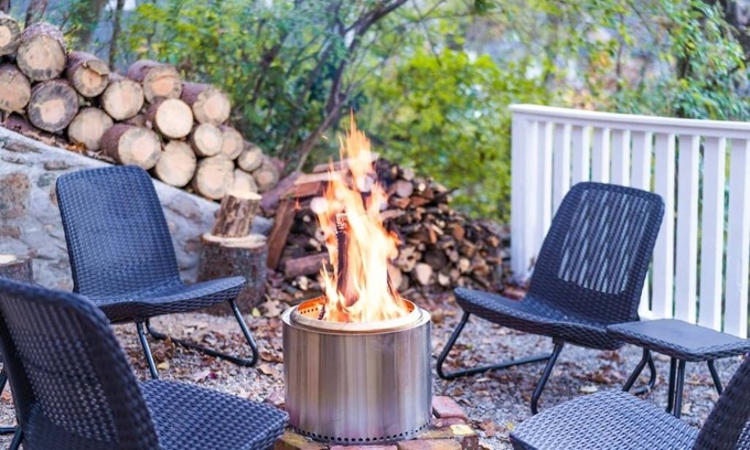 North Chattanooga Casa | Quiet Delight w/ Firepit & Grill 5 Min to TN Aquarium