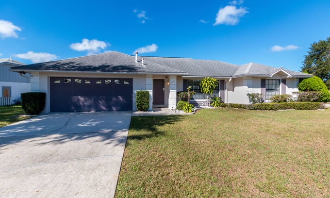 Indian Ridge Casa | Excelente casa de vacaciones cerca de Disney, con piscina privada, 3 televisores, Wi-Fi gratis