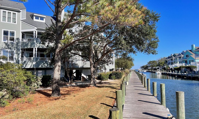 Manteo Condominio | Just Another Day in Paradise, Pool, Gorgeous, Private Community