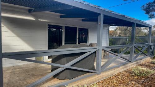 Lake Wangary Casa | Just For 2 - A Fantastic Apartment - Perfect Coffin Bay Base For One or Two Guests