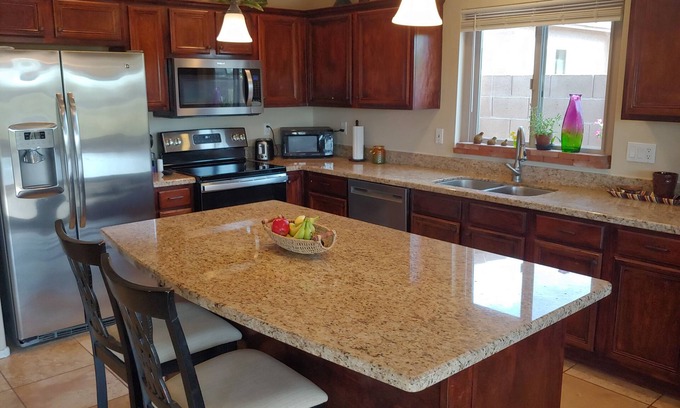 San Tan Valley Casa | "Just Fore You" - Golf, Mountain Views await you