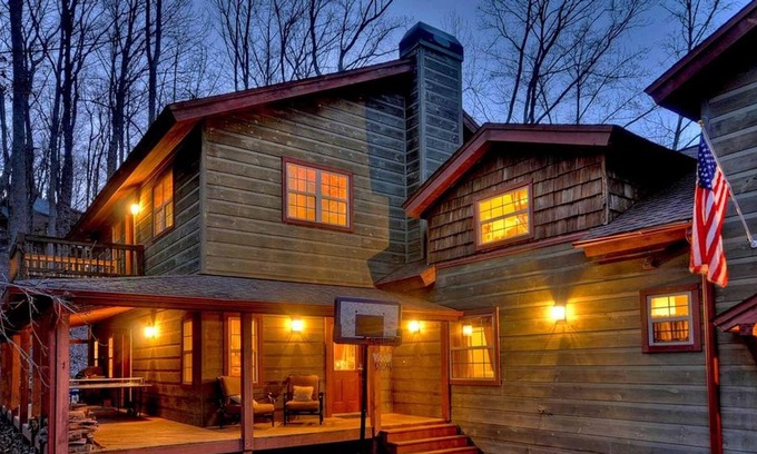 Blairsville Cabina | Just Like Heaven by Escape to Blue Ridge