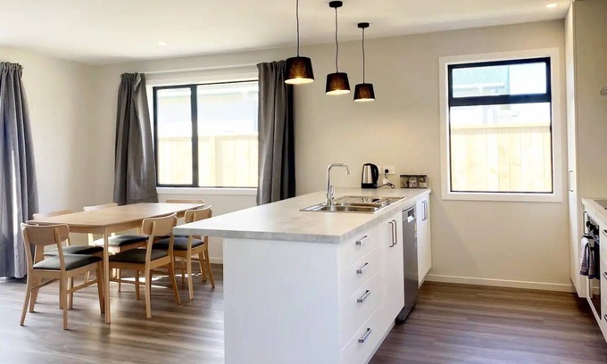 Oamaru Casa | Just like home (Brand New!)