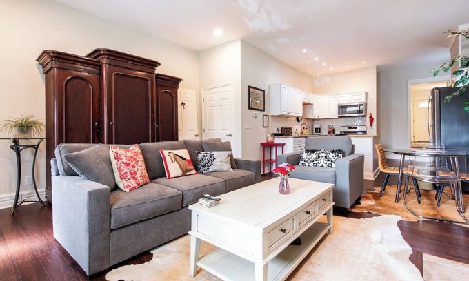 Germantown Casa | Hogar de anfitriones preferidos, cerca de todo