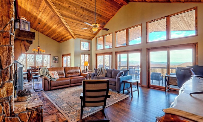 Sky Valley Casa | Just Listed 4bed/3.5bath Mountain View Retreat with Game Room in Sky Valley!