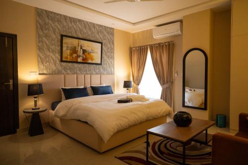 Fatehjang Apartamento | Just Move Luxury 1BR APT, Near ISB Int'l AIRPT