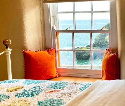 Portloe Casa | Just Opened. Romantic Clifftop Retreat