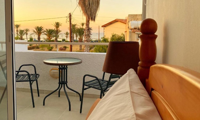 Latsi Apartamento | JustSmile - Seaview Maisonette in Latchi