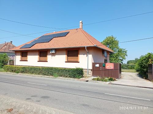 Bata Casa | Kápolnás Vendégház Báta-Gemenc