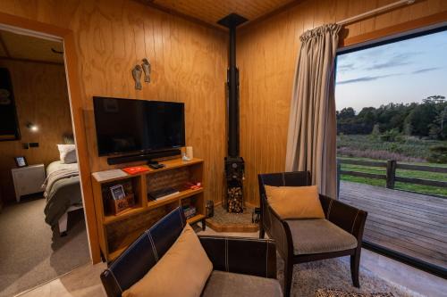 Waimate North Casa | Kūkū Kabin - Waimate North Eco Holiday Cabin