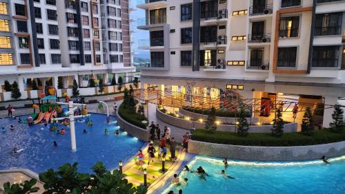 Penampang Apartamento | K-Avenue with PS5 and Pool View by JH Project