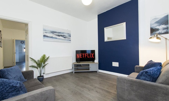 Long Eaton Casa | K Suites - Cozy 2 bed House w/free parking