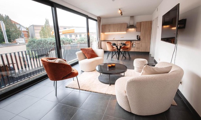 Zaventem Apartamento | K&Y suites 2 Brussels airport 500m!