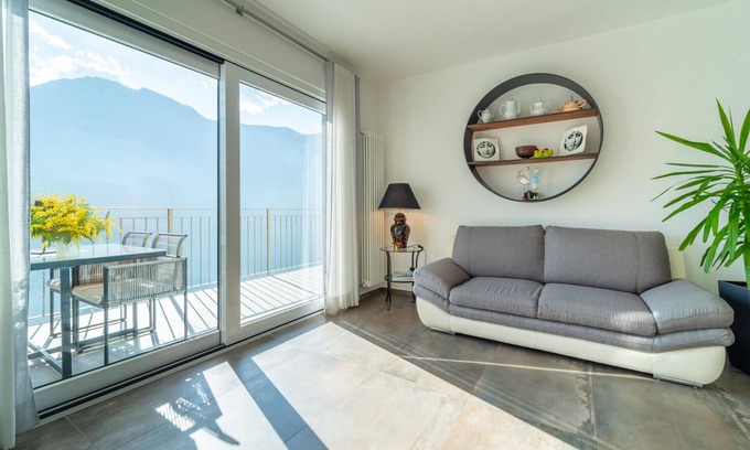 Nesso Apartamento | Ka' Doro with Lake View