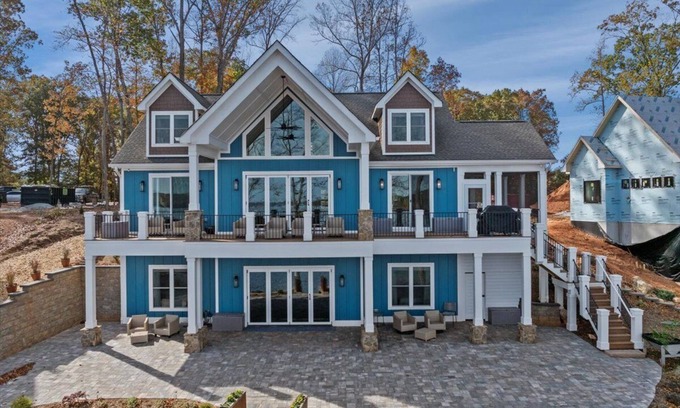 Wise Casa | Ka`lm Shores | Main Lake Panoramic Views! | 5 night min. (peak season) |