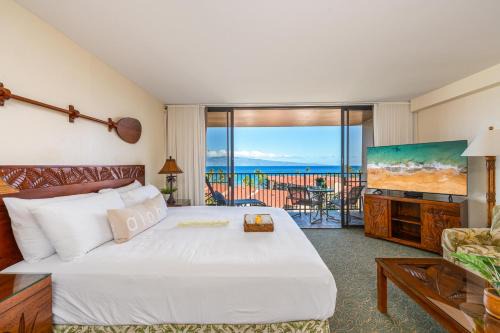 Downtown Lahaina Apartamento | Kaanapali Shores 940 · KS 940 Top Floor Studio w Ocean Views AC