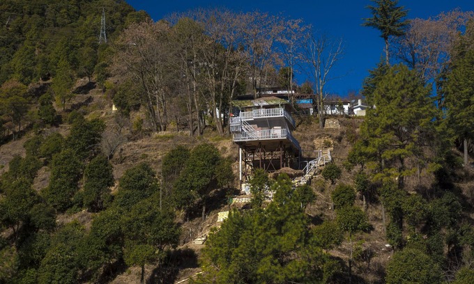 Gagar Chalet De Esquí | Kaath Maati-Luxurious woodem two storied Treehouse in the lap of nature