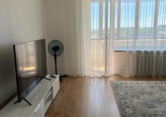 Lasnamae Apartamento | Kadriorg apartment