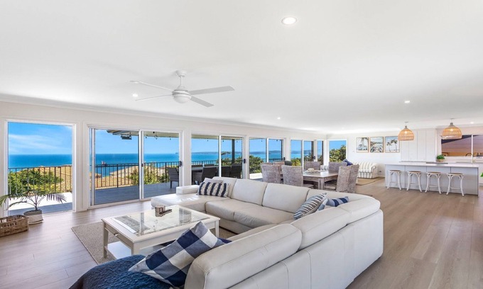Killcare Heights Casa | 'Kai Lani' by Accom Holidays