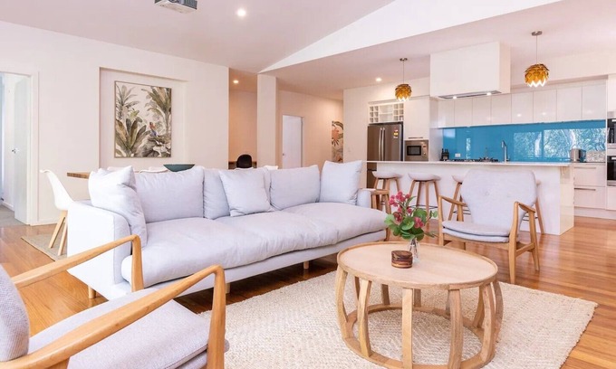 Smiths Lake Casa | Kailani Spacious and Stylish at Smith's Lake