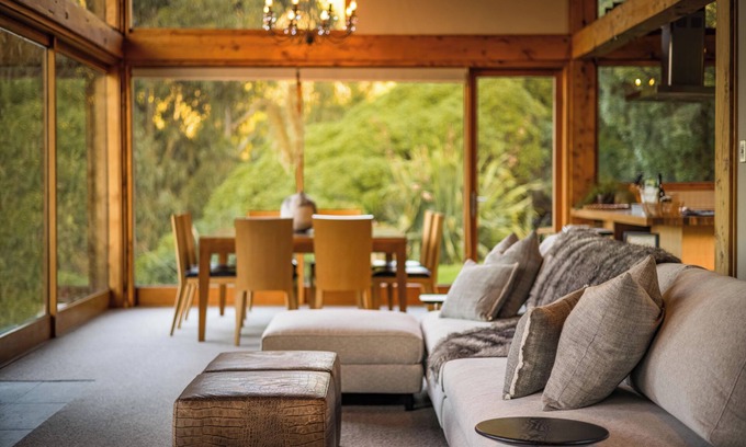 Cape Saunders Complejo | Kaimata Retreat and Kakapo Cabin Otago Peninsula-Ocean view lodge for family and friends gatherings