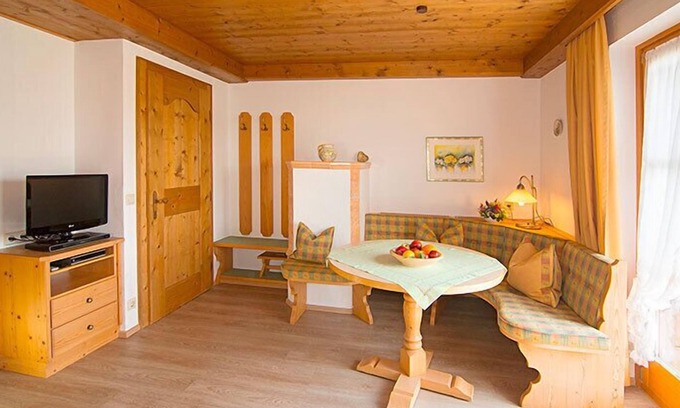 Groissenbach Apartamento | Apartamento Kaiserblick de dos habitaciones, 38m², balcón, cocina separada, dormitorio y sala de estar separados.