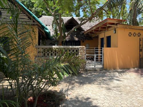 Mtwapa Chalet De Esquí | Kajiji Jobat