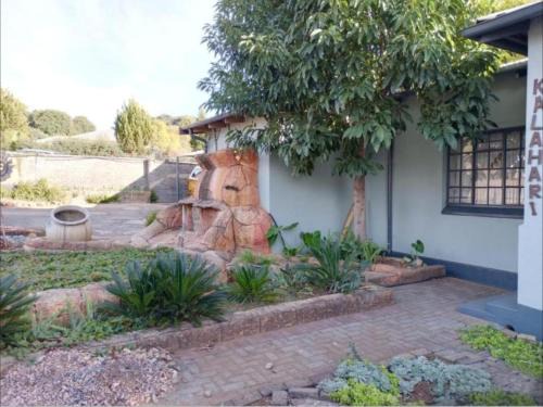 Ga-Segonyana Casa | Kalahari Kaja