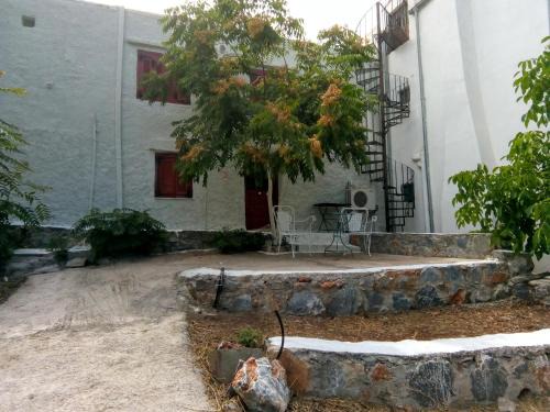 East Mani Apartamento | Kalapo Apartment