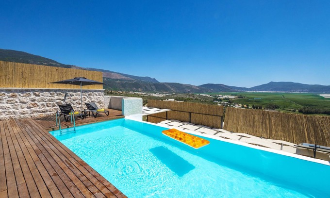 Faralya Chalet De Esquí | Kalkan Domes Suites & Deluxe