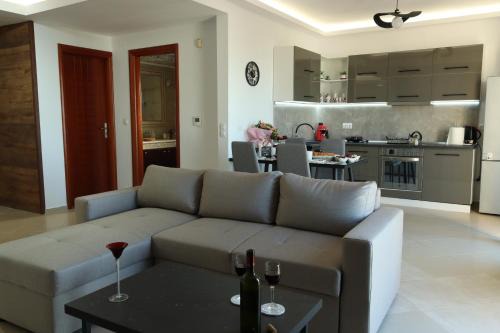 Prasas Apartamento | Kallithea View