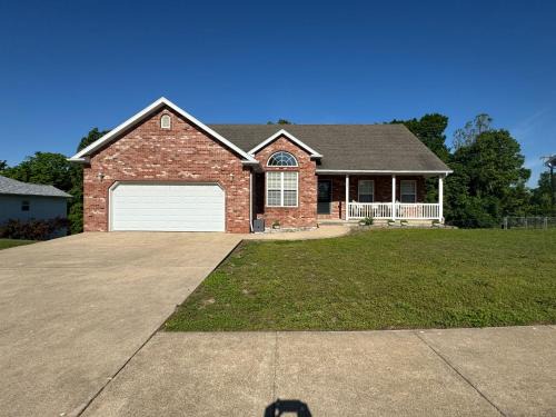 St. Robert Casa | KALMNEZ 10 minutes from FLW