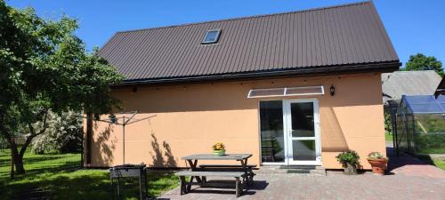 Mikeltornis Casa | Kaltenes Liepziedi