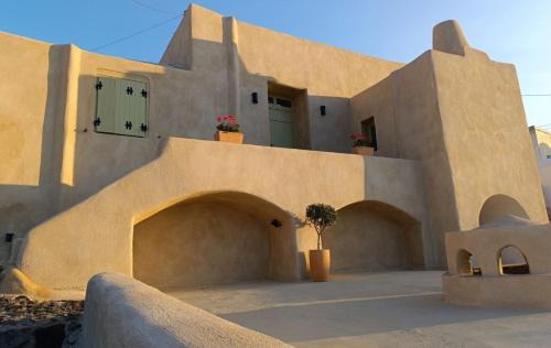 Therasia Casa | Kamari Real Living