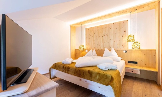 Haus Casa | "Kamin Suite" with shower, WC (4-6 n.) - Natur- und Wellnesshotel Höflehner