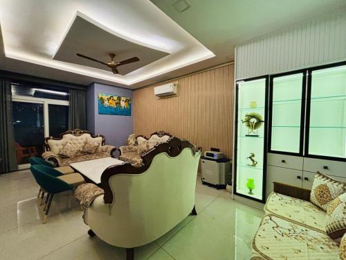 Dehradun Apartamento | Kamlam Homes - Aura
