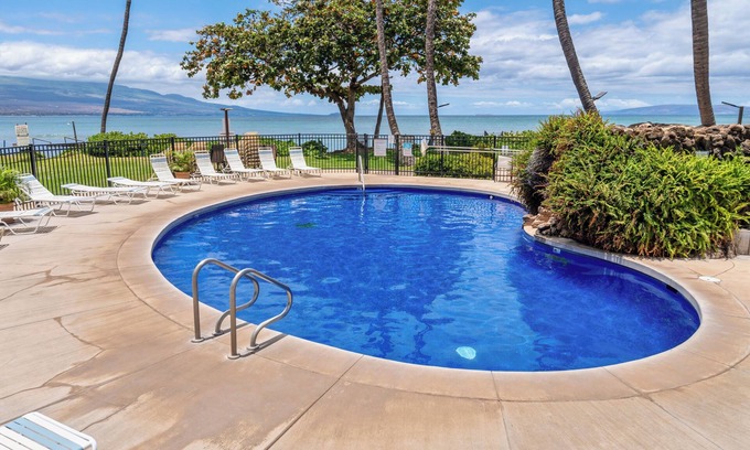 Maalaea Condominio | Kanai A Nalu 416 Oceanfront 2 bedroom Overlooking South Maui Ocean