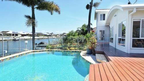 Bongaree Casa | Kangaroo Waters On Bribie
