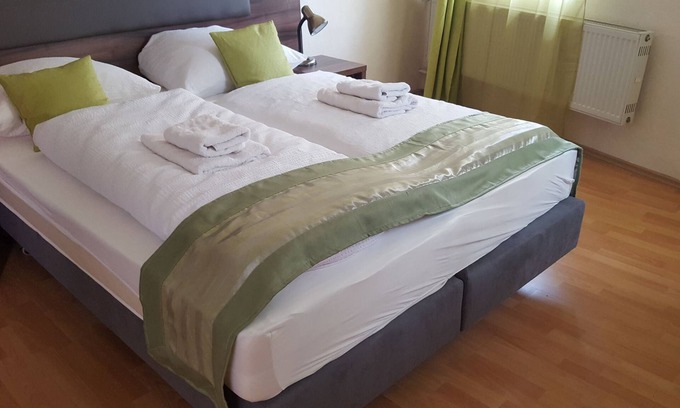 Kaiserslautern Hotel | Kansakar Hotel