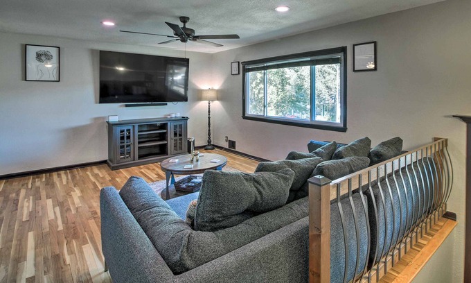 South Kansas City Casa | Kansas City Split-Level Home, Near Stadiums!
