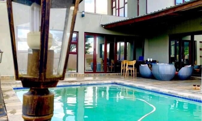 Palapye Cama Y Desayuno | Kanyi Guest House