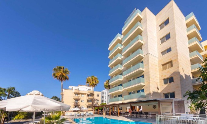 Limassol Hotel | Kapetanios Limassol Hotel