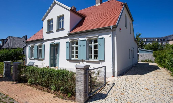 Ostseebad Wustrow Casa | Kapitänshaus Luv & Lee